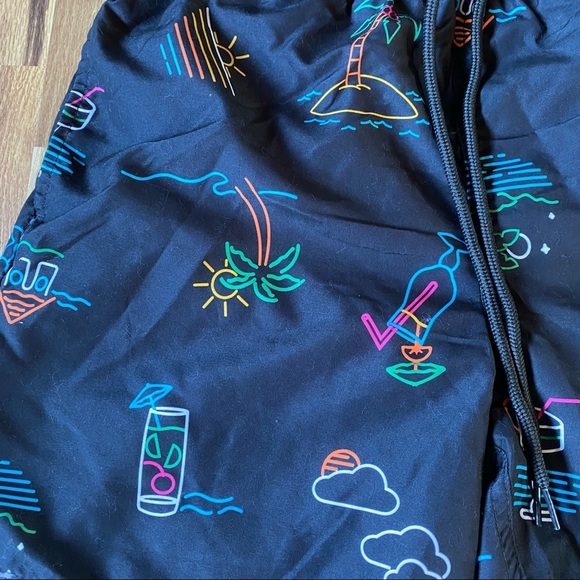 Jake Austin Black Cocktail Theme Swim Trunks New sz Small - Picture 2 of 6